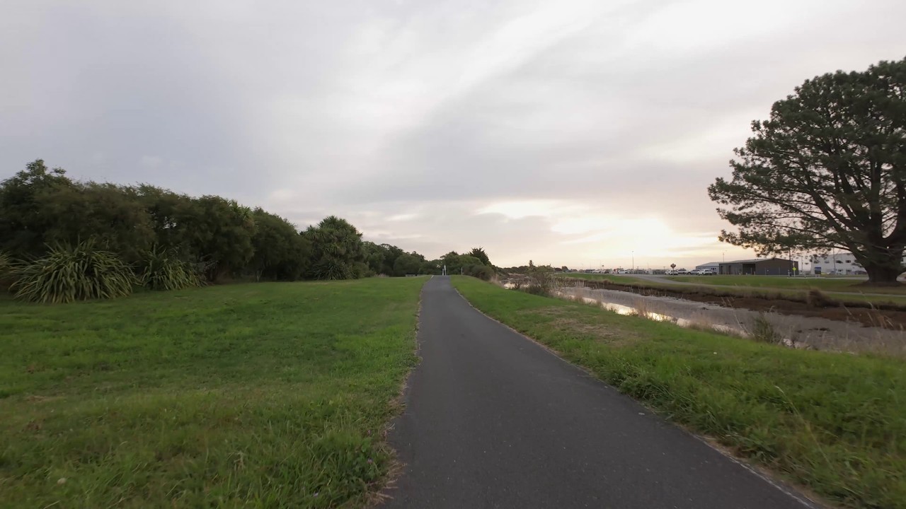 Ride : a quick evening loop around the airport 11:04 Natural Sound Stoke Tahunanui New Zealand 4K