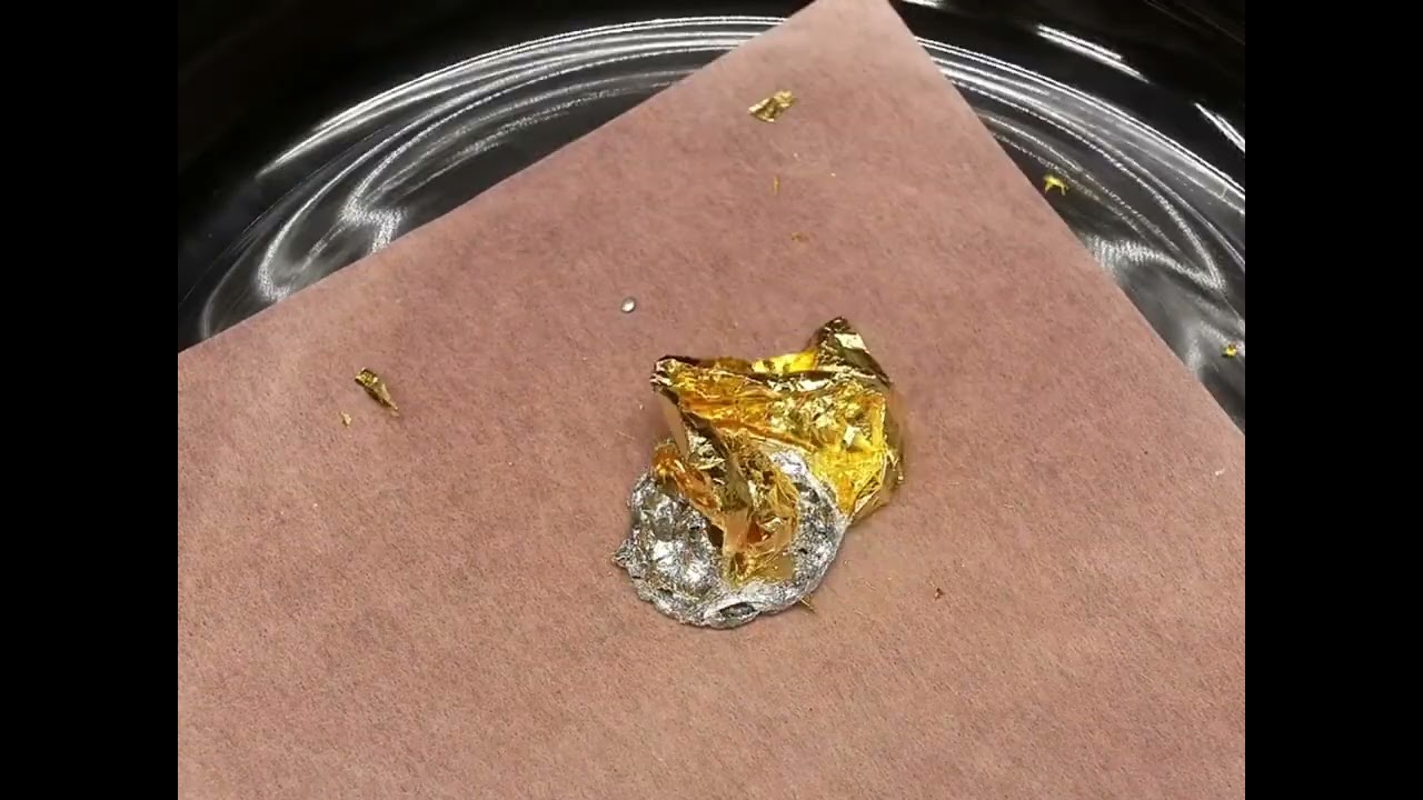 Gold extraction from waste gold foil