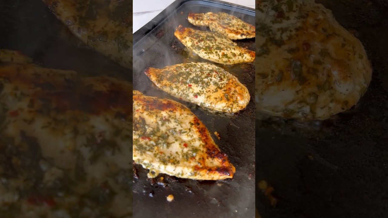 My go-to Greek chicken recipe! Get the full recipe at spoonfulofsi.com 🤍 #recipevideo #greekchicken