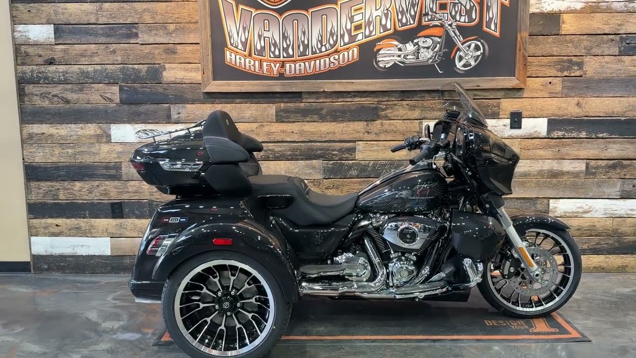 LIBERTY EDITION!! 2026 Harley-Davidson Enthusiast Street Glide 3 Limited in Midnight Ember-FLHLT
