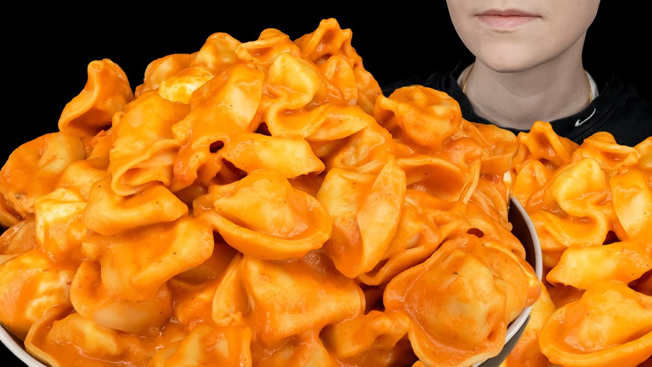 ASMR Five Cheese Tortellini Pasta [Mukbang / Eating Sounds]