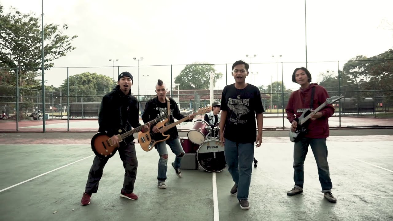 ELEFTHEROS - BERSINARLAH