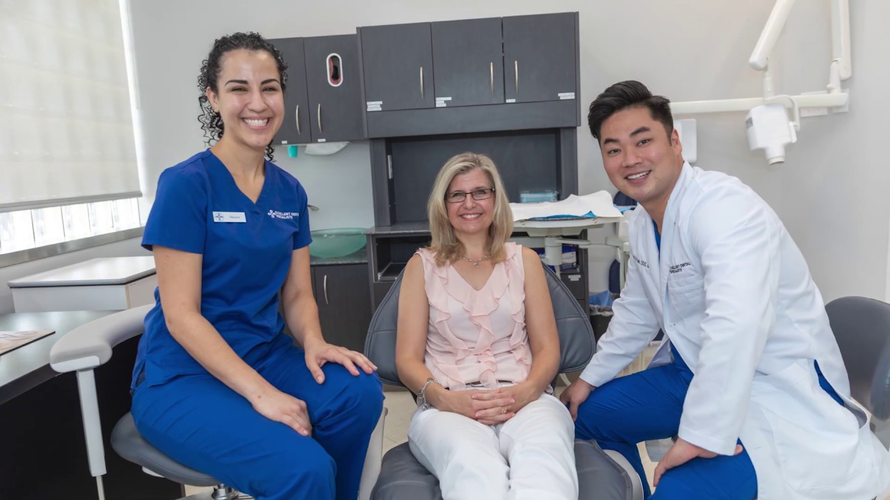 After pinhole surgery it's so nice to be able to smile in public - Rebecca's Patient Testimonial