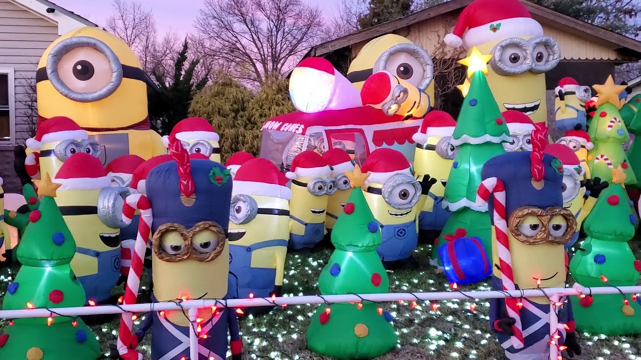 Christmas Minion house in New Albany, Indiana