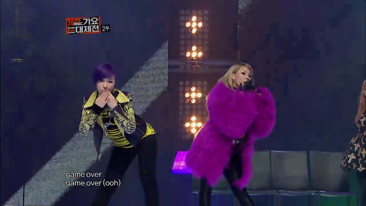 【TVPP】2NE1 - 1,2,3,4 (with Lee Hi), 투애니원 - 1,2,3,4 (with 이하이) @ 2012 KMF Live