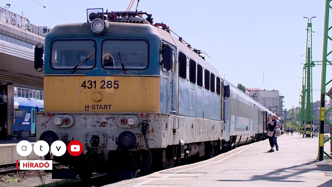 Megfőnek az utasok a vonatokon, egyre több a késés: Lázár és Vitézy egymásra mutogat