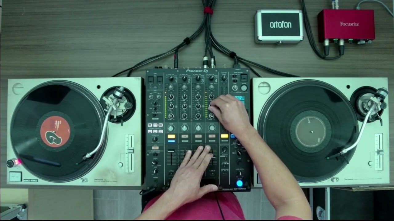Mr. G Deep House & Tech Grooves | Underground House DJ Set | Vinyl Mix Session