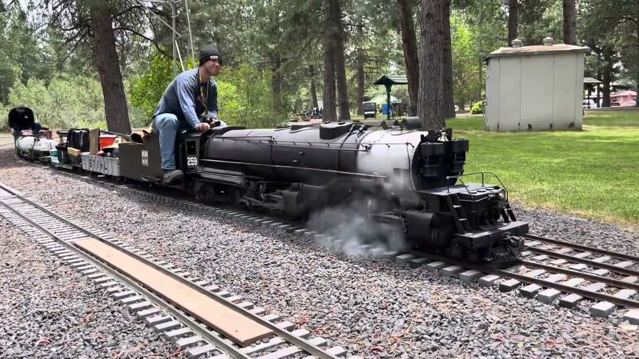 Train Mountian Triennial 2025-1