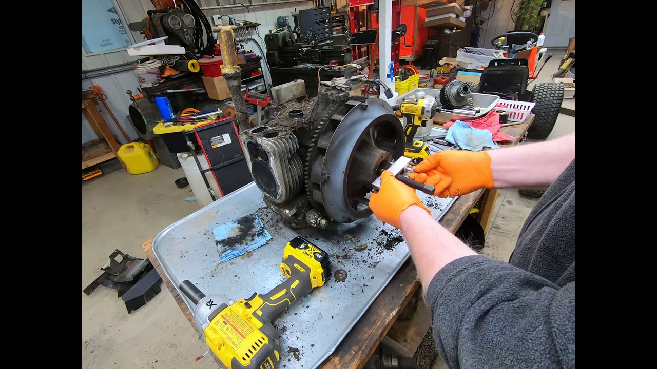 John Deere 318 Onan B43G Tear Down P2
