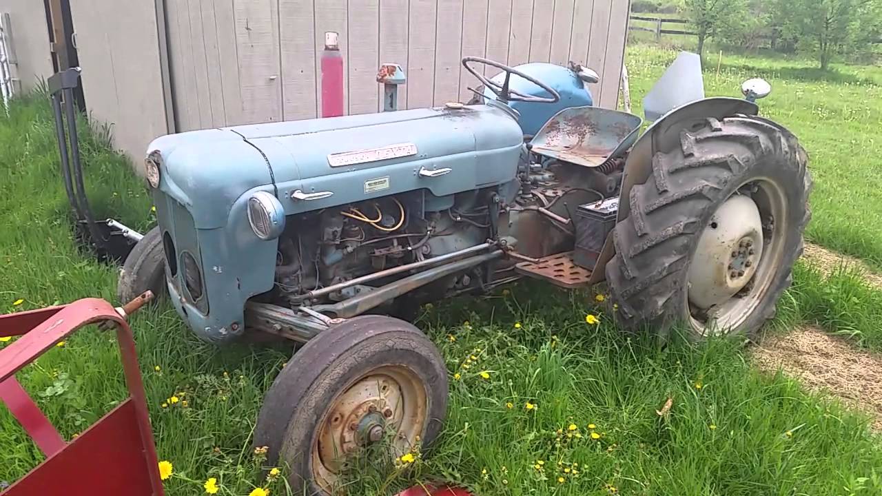 1964 Fordson Tractor Gas (Petrol)