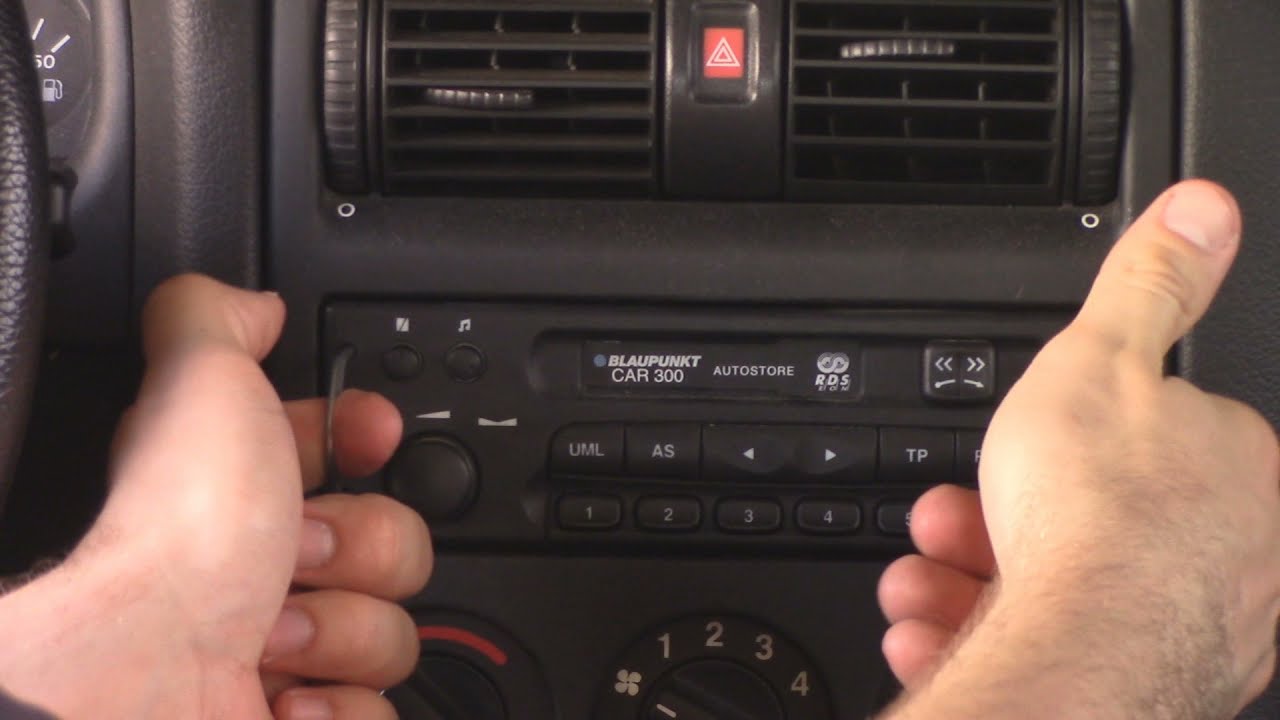 Opel Astra G Autoradio tauschen und Boardcomputer codieren: Datum immer anzeigen lassen