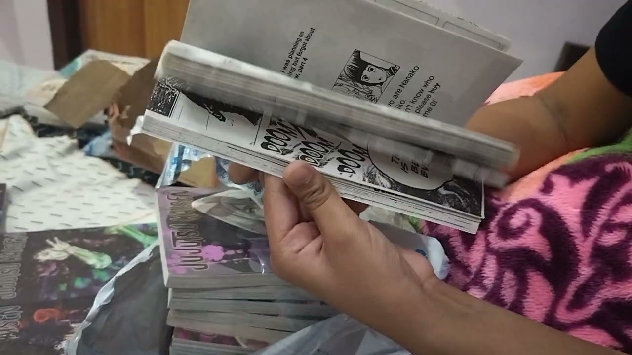 Unboxing jujutsu kaisen manga 