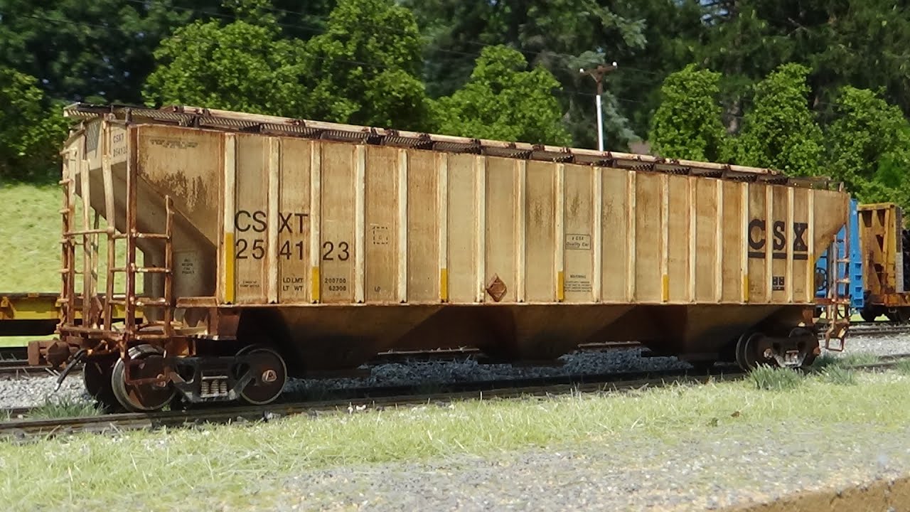 Modeling With Dan!  **CSXT 254123 4750 Covered Hopper!**
