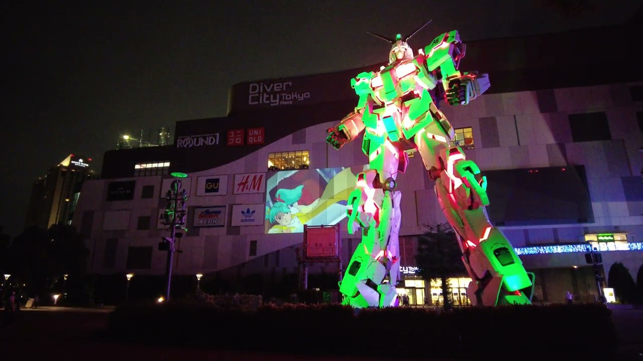 Unicorn Gundam statue in Odaiba, Tokyo 2022