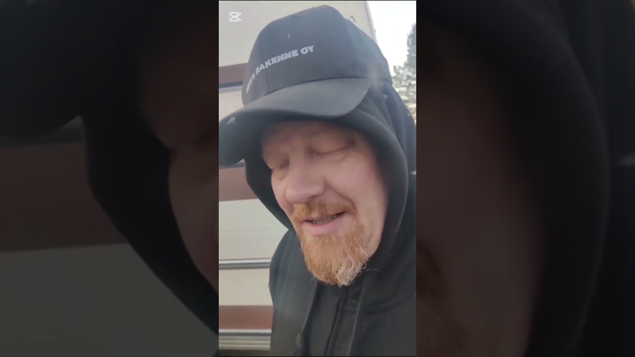 Kuuhelot pistäytyy uluko mailla