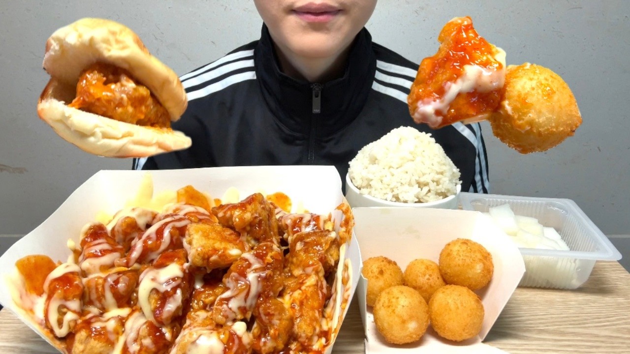 🍗 처갓집 슈프림 양념치킨먹방🍗 흰쌀밥과 바삭한 치즈볼 먹방 CHICKEN & CHEESEBALL MUKBANG ASMR [ENG SUB]