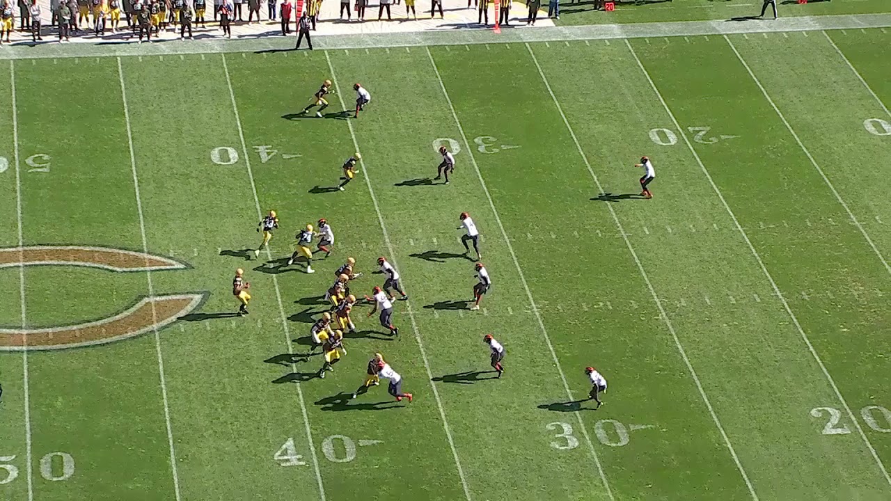 Davante Adams wins on fade with split release