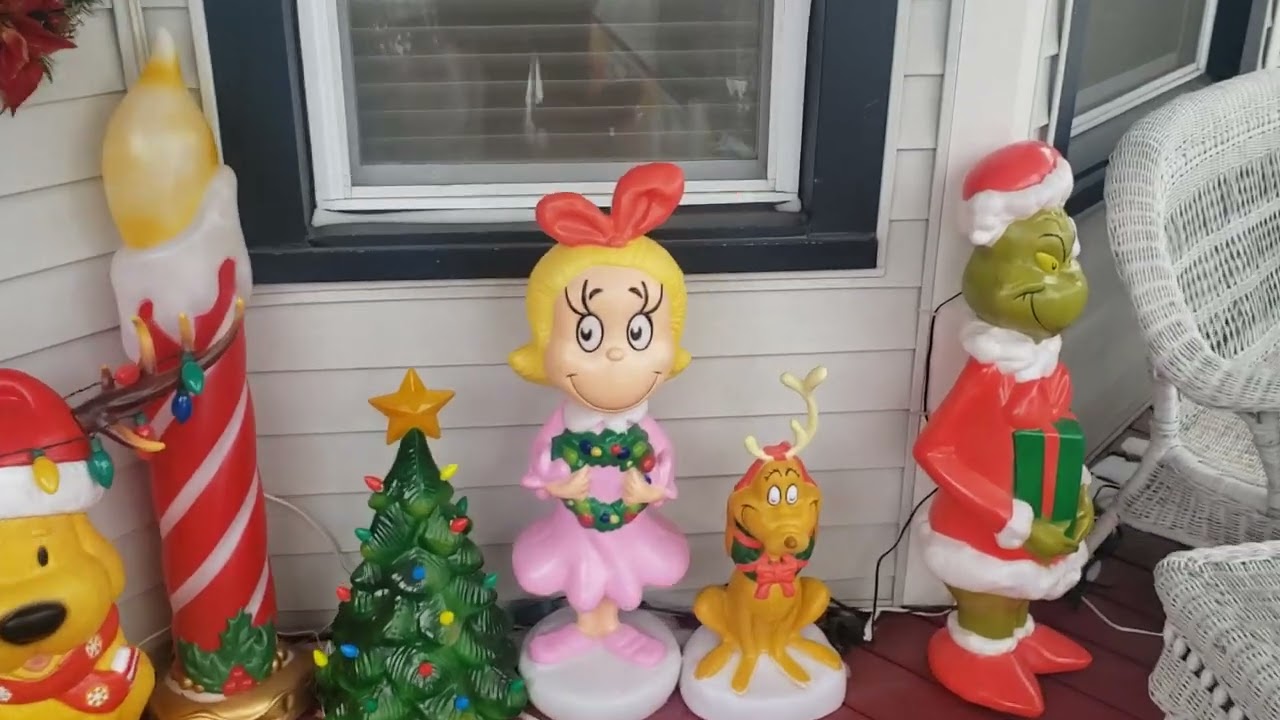 Kirk's Christmas Blow-mold Wonderland 2022