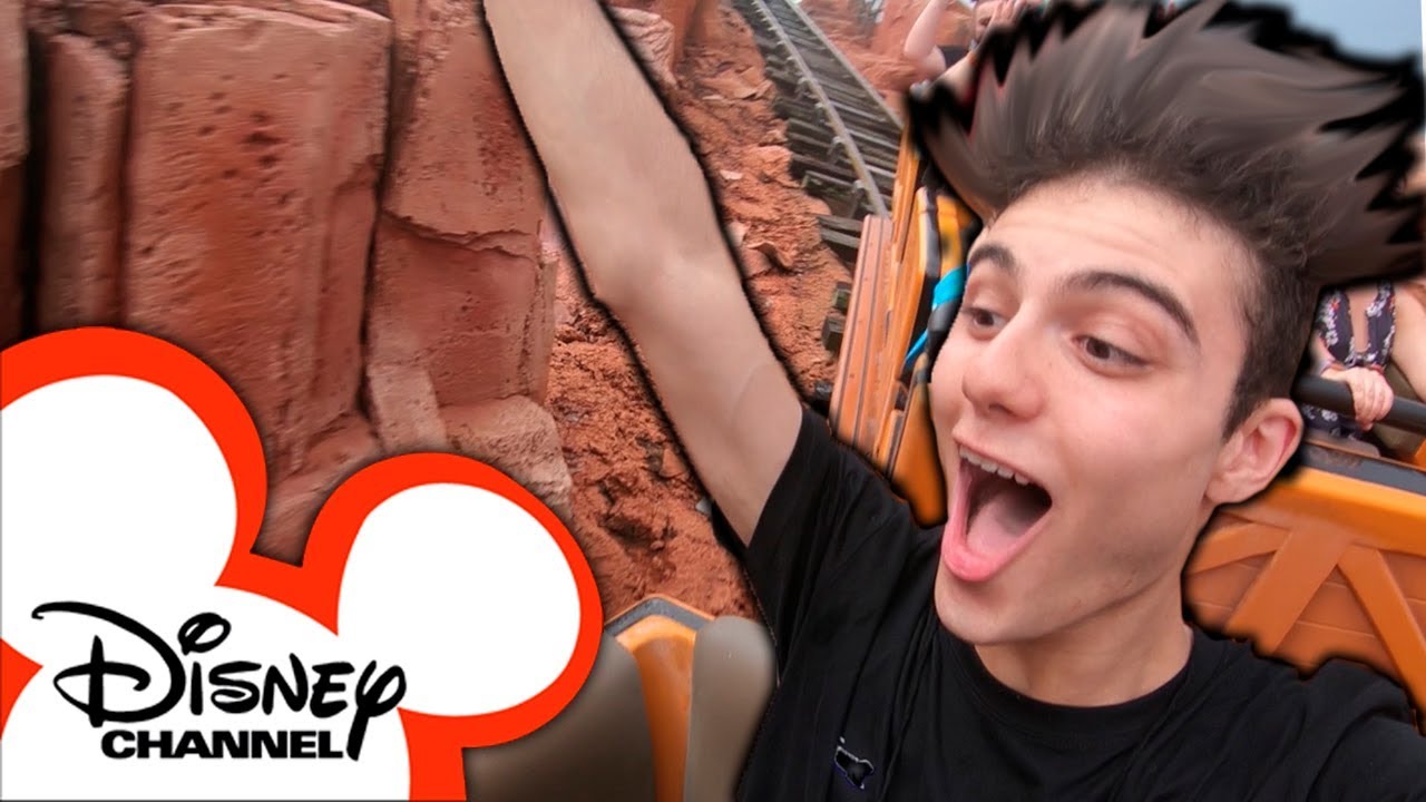 UM DIA NA DISNEYLAND DOS ESTADOS UNIDOS