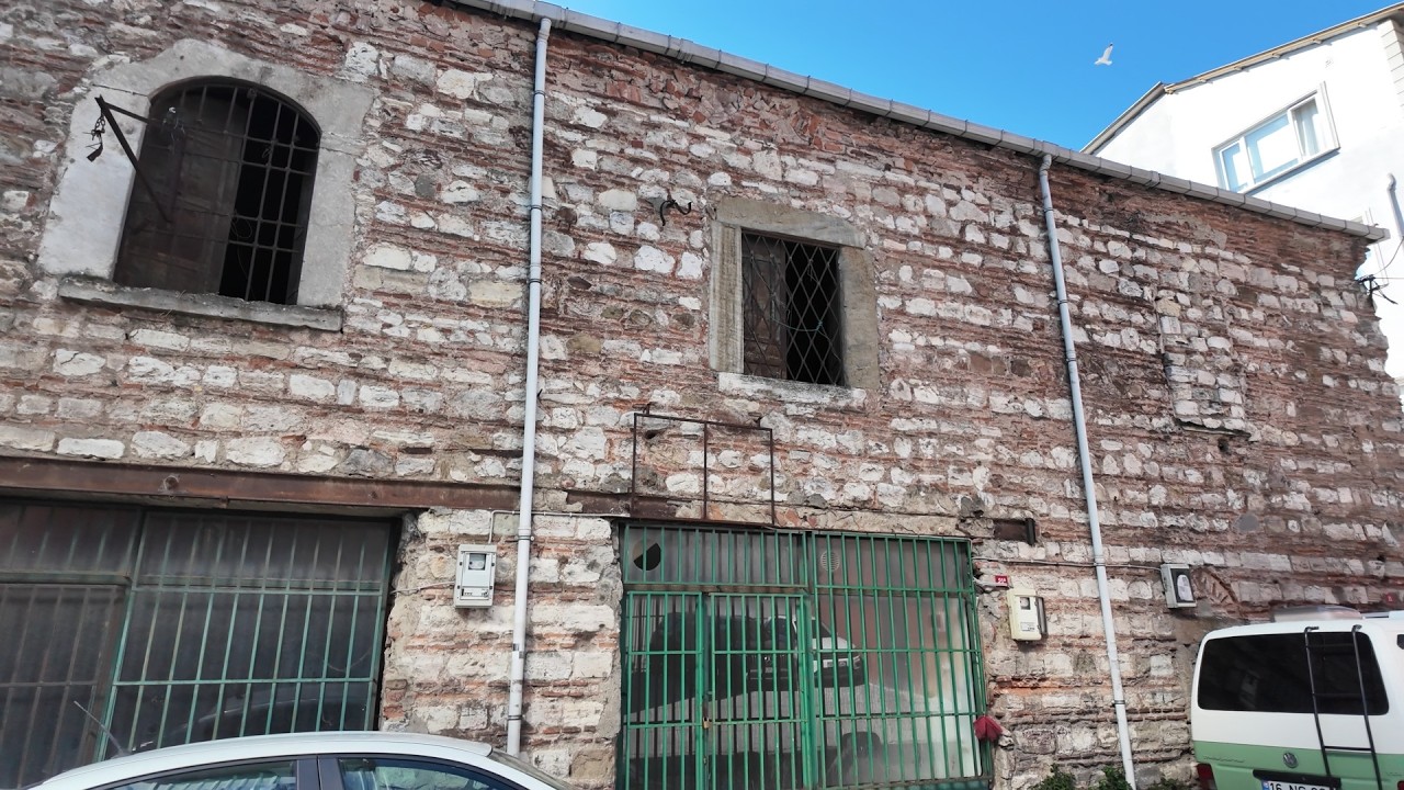Çana Sinagogu ve İkidilli Kitabesi (Çana Synagogue and Bilingual Inscription)