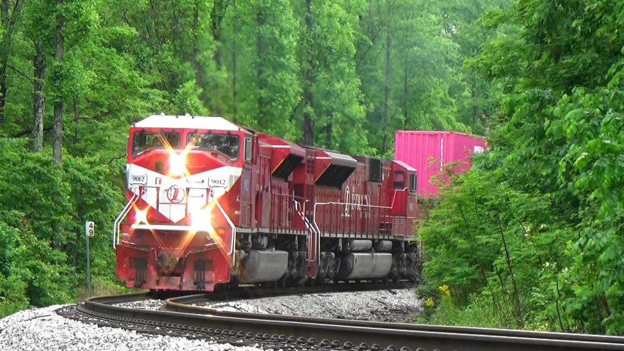 Notch 8 SD90s! INRD 9012 Leads a Monster SAHW at Unionville