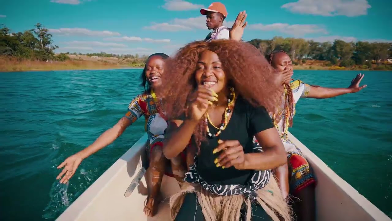 Zinaida KATCHIUNGO fT Musangala-OLOWELA(Video Oficial)