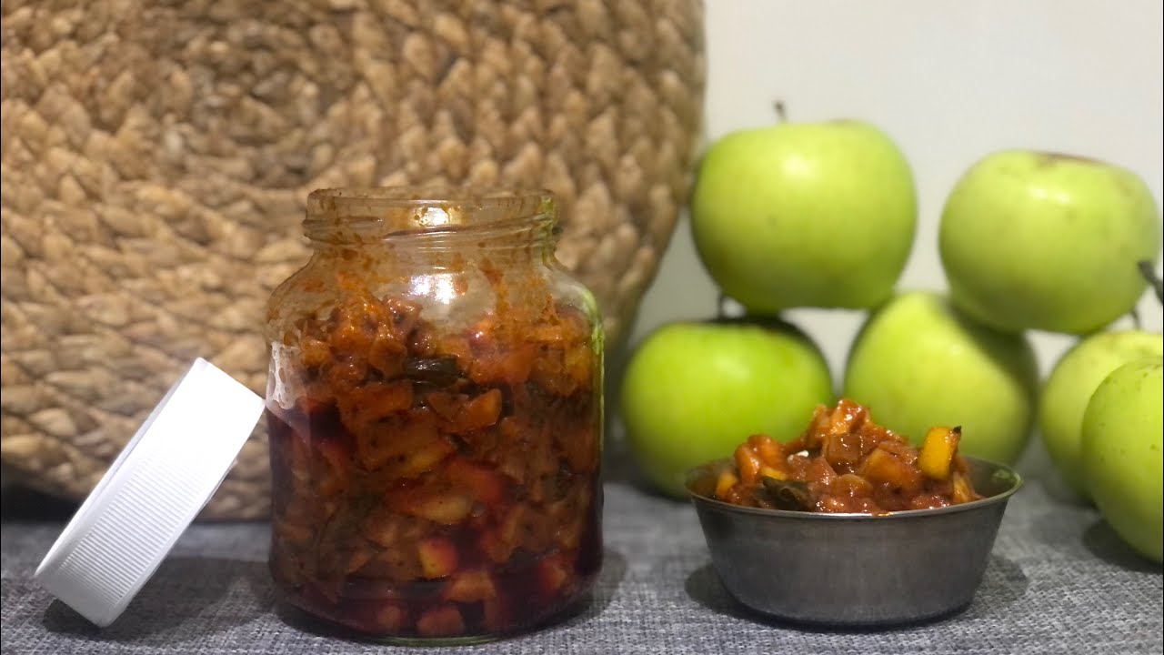 Green apple pickle | apple avakai | pickle recipe in telugu | instant apple pickle #recipewithapple