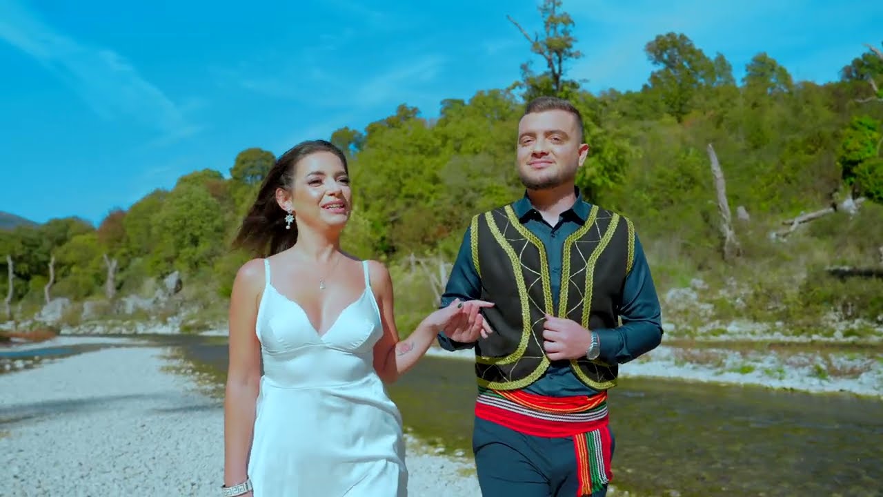 Anxhelo Leskaj-Vashe Jugu (Kolazh)
