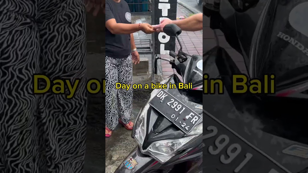 Riding a motorbike in Bali #motorbikebali #motorcyclebali #balitips