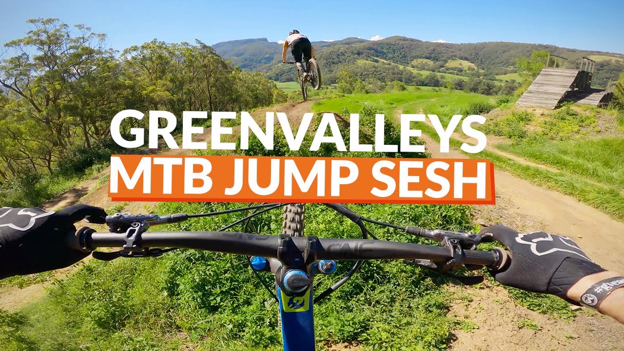 Progression sessions at GreenValleys MTB Park 2021 - Hitting new features for the first time