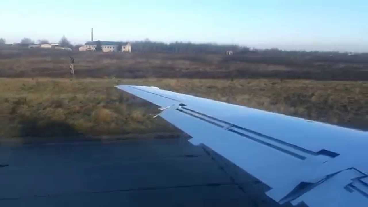 Посадка Embraer RJ145 рейсом из Киева до Ивано-Франковска