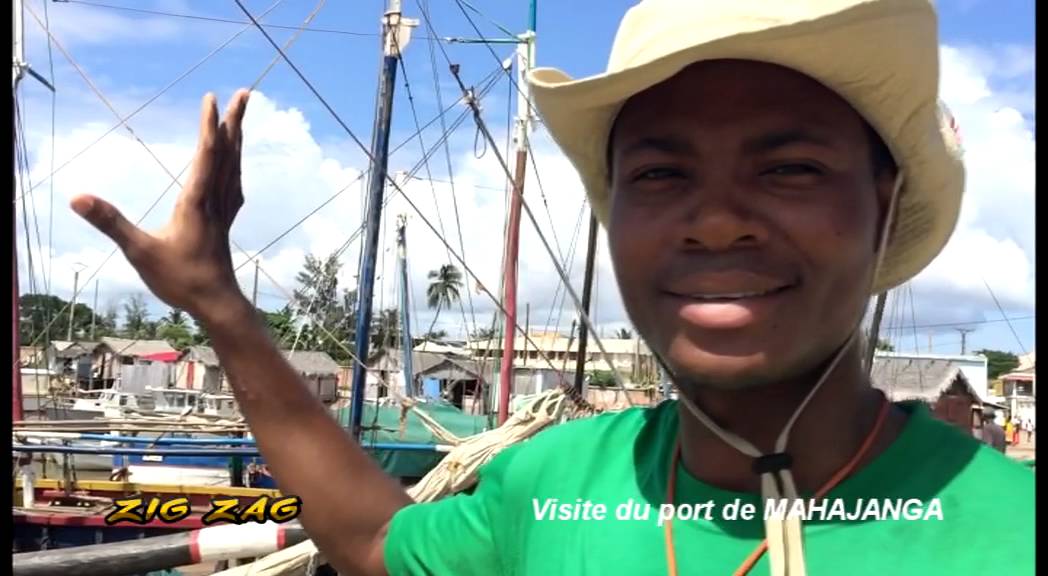 Visite du port de MAHAJANGA ( MADAGASCAR)