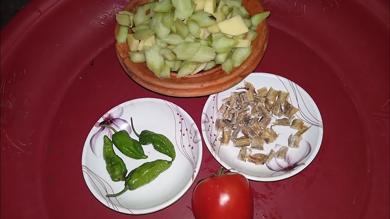 ঈদ স্পেশাল ডাটা আলুও টমেটো 🍅 🍅 দিয়ে লইট্টা শুটকি সাথে বুম্বা মরিচের ফ্লেভার। লোভনীয় রেসিপি