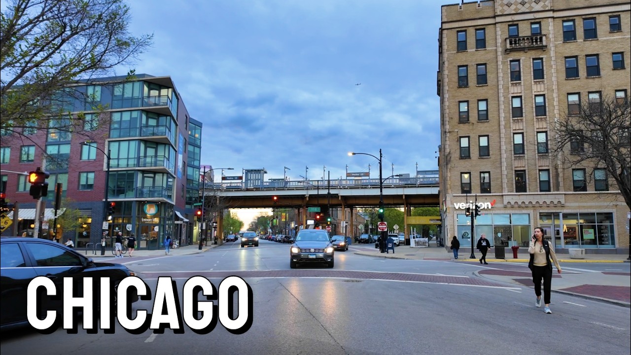 Exploring Chicago | Virtual Walk in Lake View at Dusk | 4K City Walk