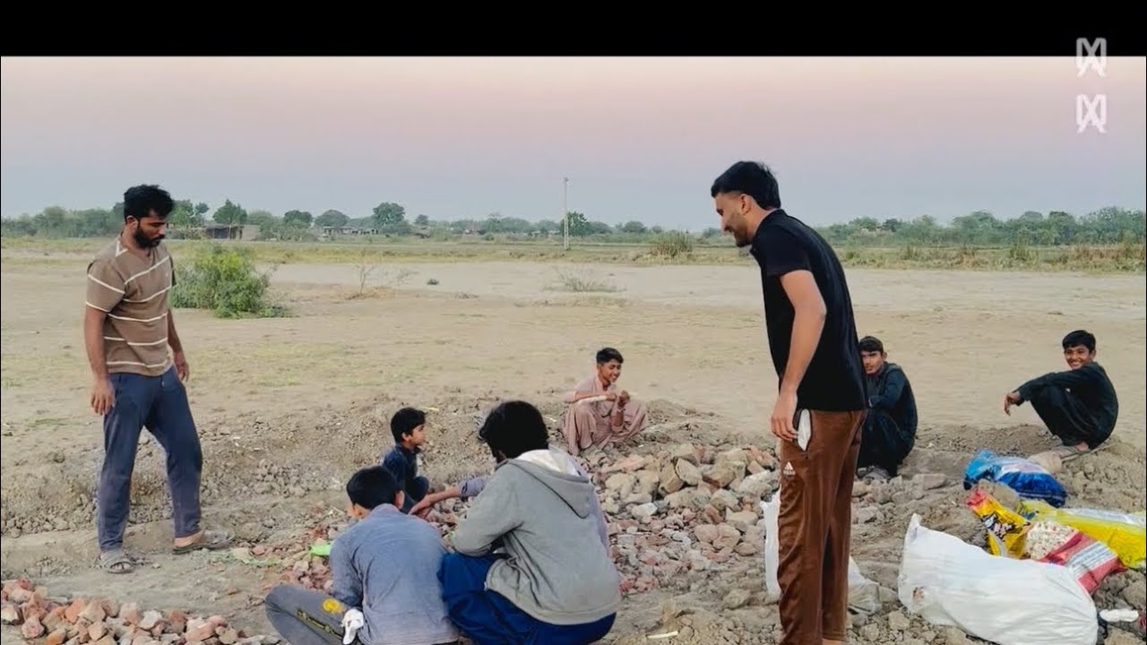 #foryou #viral #vlog Bhai log aaj bnai Hn hard pitch kame b both Kia 🤭