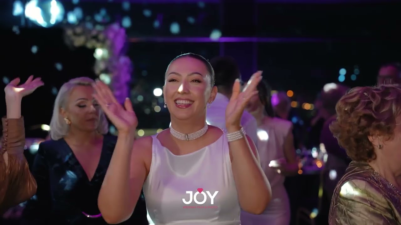 Какая чудесная атмосфера царила на свадьбе Ардонита и Рона! 🎉💍✨