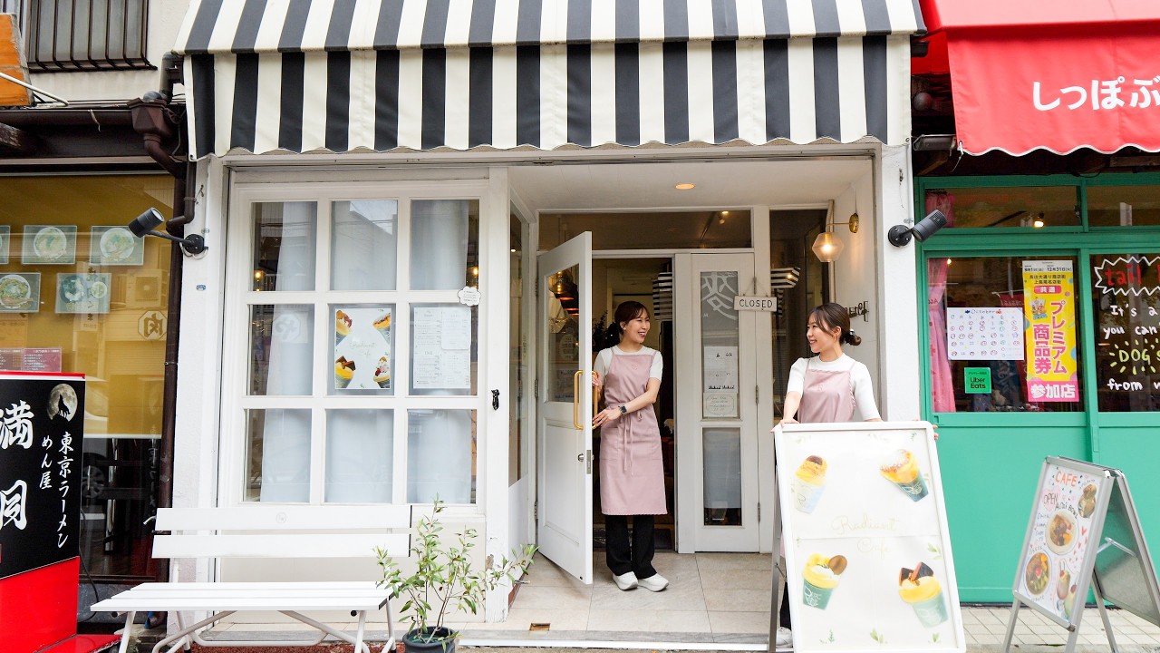 「2人でお菓子屋さんを開くのが夢でした」双子の仲良し姉妹が作る絶品クレープ屋さんに密着