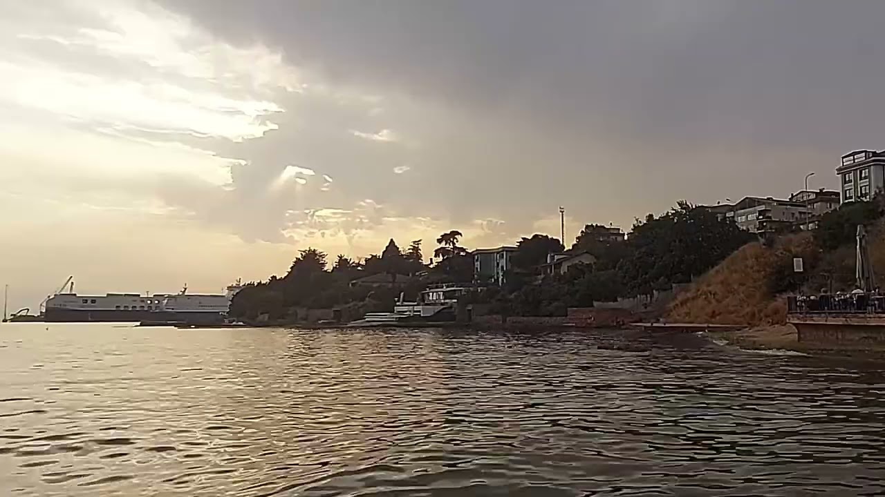 Güzelyalı Sosyal Tesisi,  Gün Batımı, Holiday Inn ve Minyatür Sahil