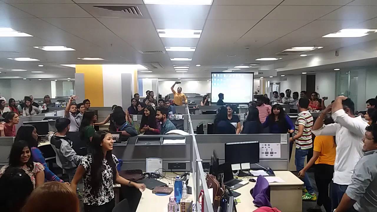 Flash Mob - Deloitte Tax - End of Season