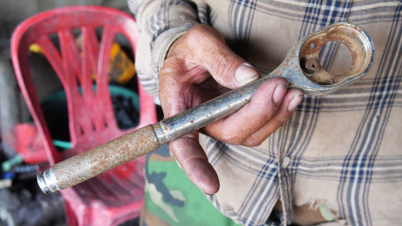 Amazing Creative Idea/Blacksmith Makes a Knife From a Wrench