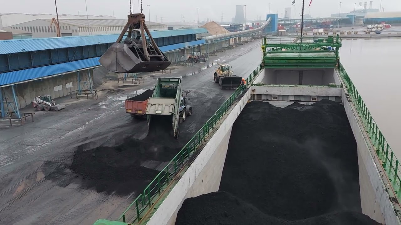 COAL CARGO- Loading At Port of Hull United Kingdom