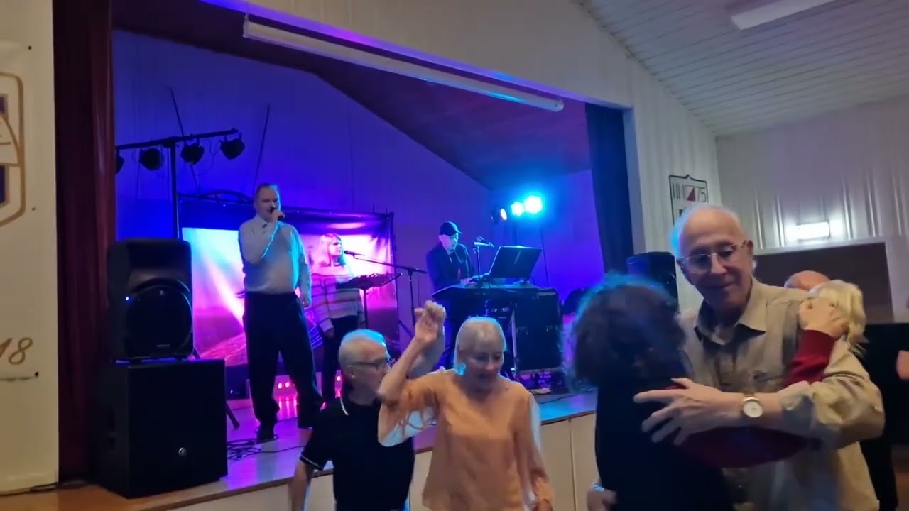 Timmar av tomhet Main Roads Kjellmyra Danseglade video fra Nina Merete Kvesetberget Dansnytt