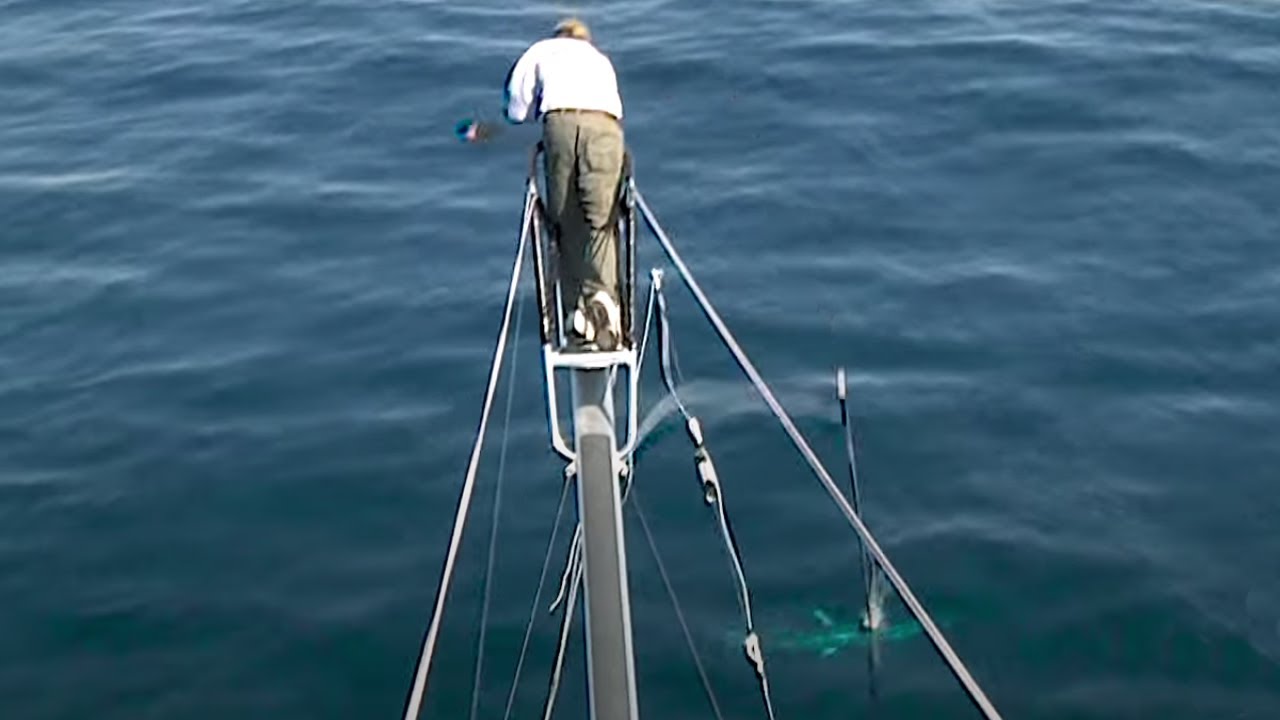 Harpooning Giant Bluefin Tuna off Cape Cod aboard the Cynthia C² | S14 E10