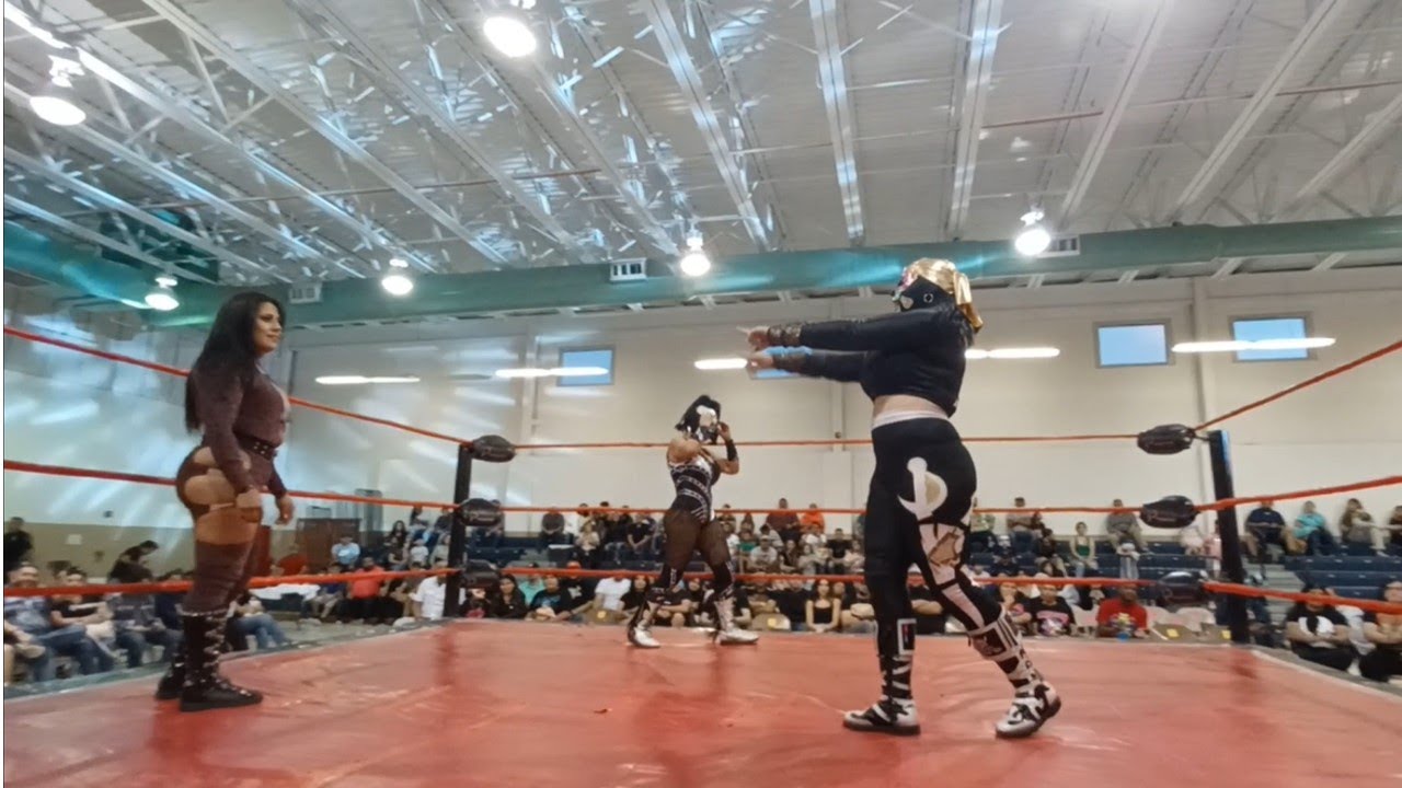 Morgana e Hija de Fuerza Guerrera Vs Lolita y Lady Pink en Will Wrestling y Salinas Promotions.