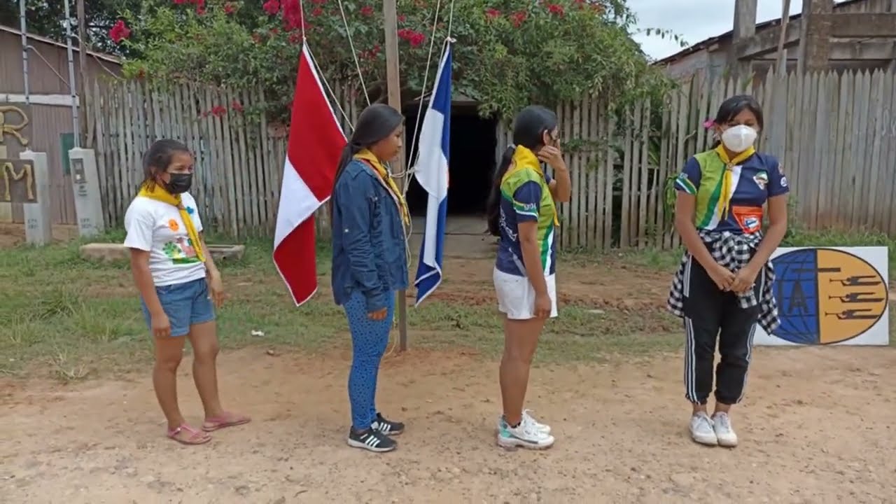 Izamiento y arriamiento de banderas