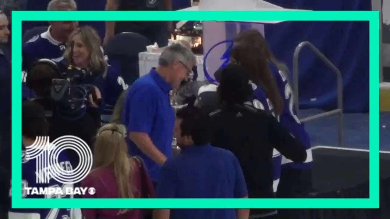 Tampa Bay Lightning return to Amalie Arena with the Stanley Cup