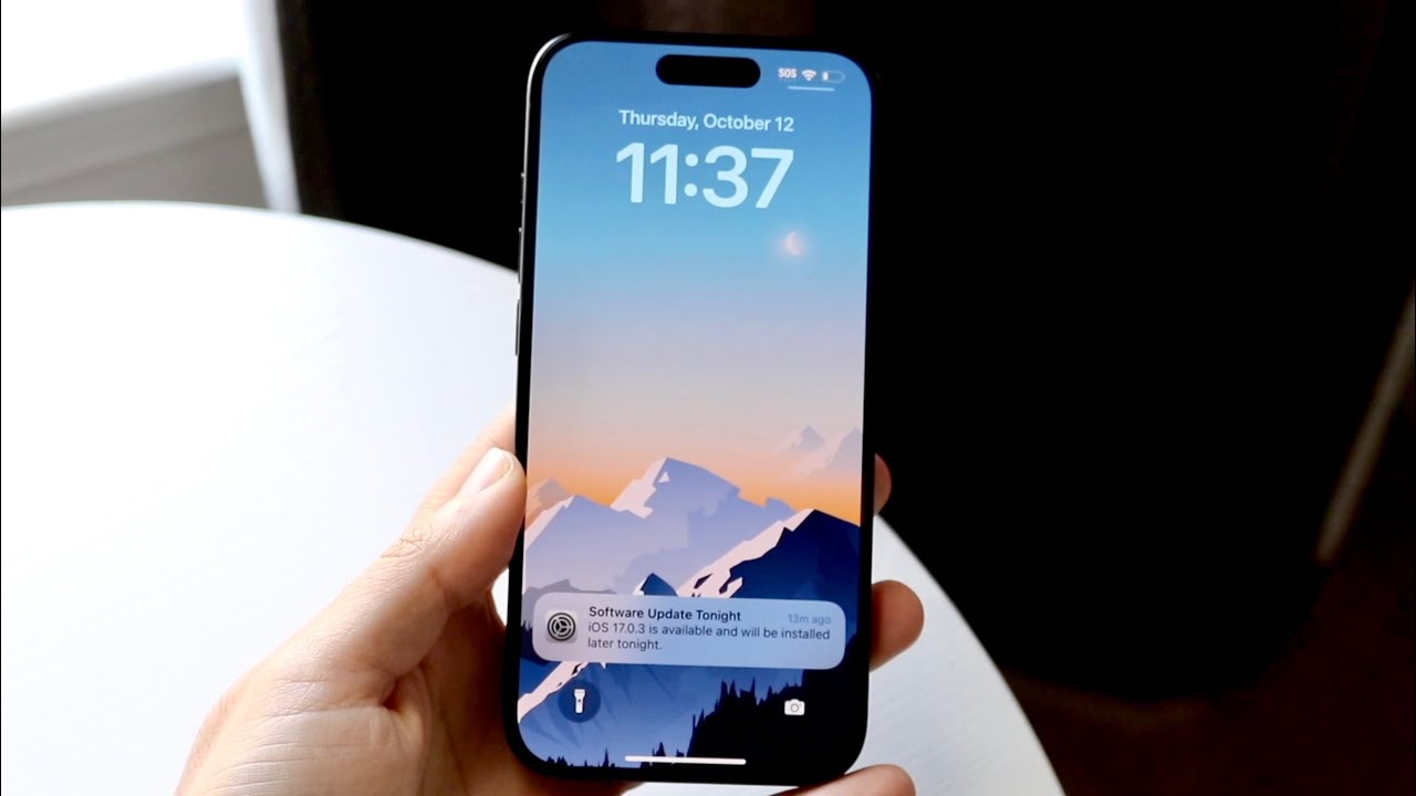 What Happens If You Never Update Your iPhone?