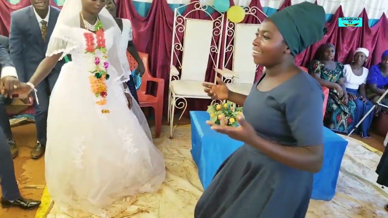 wimbo uliomuinua Bw/ na Bi/ Harusi hadi wakacheza...