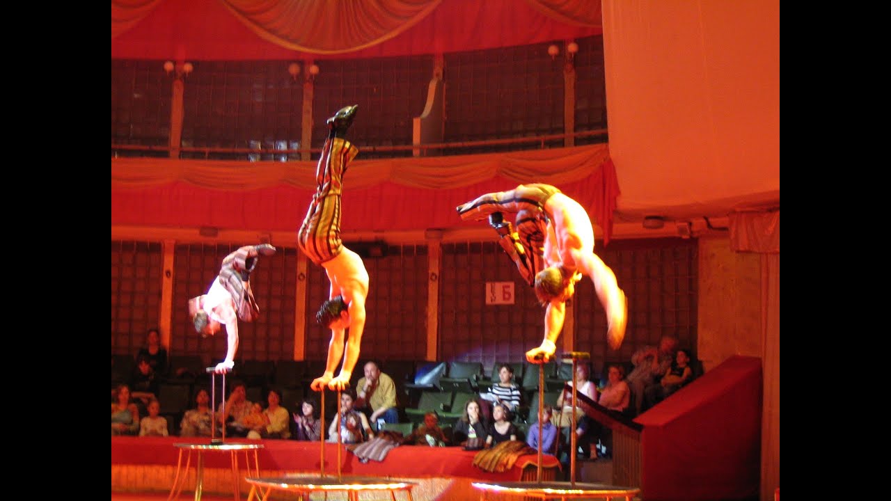 Trio hand balancing