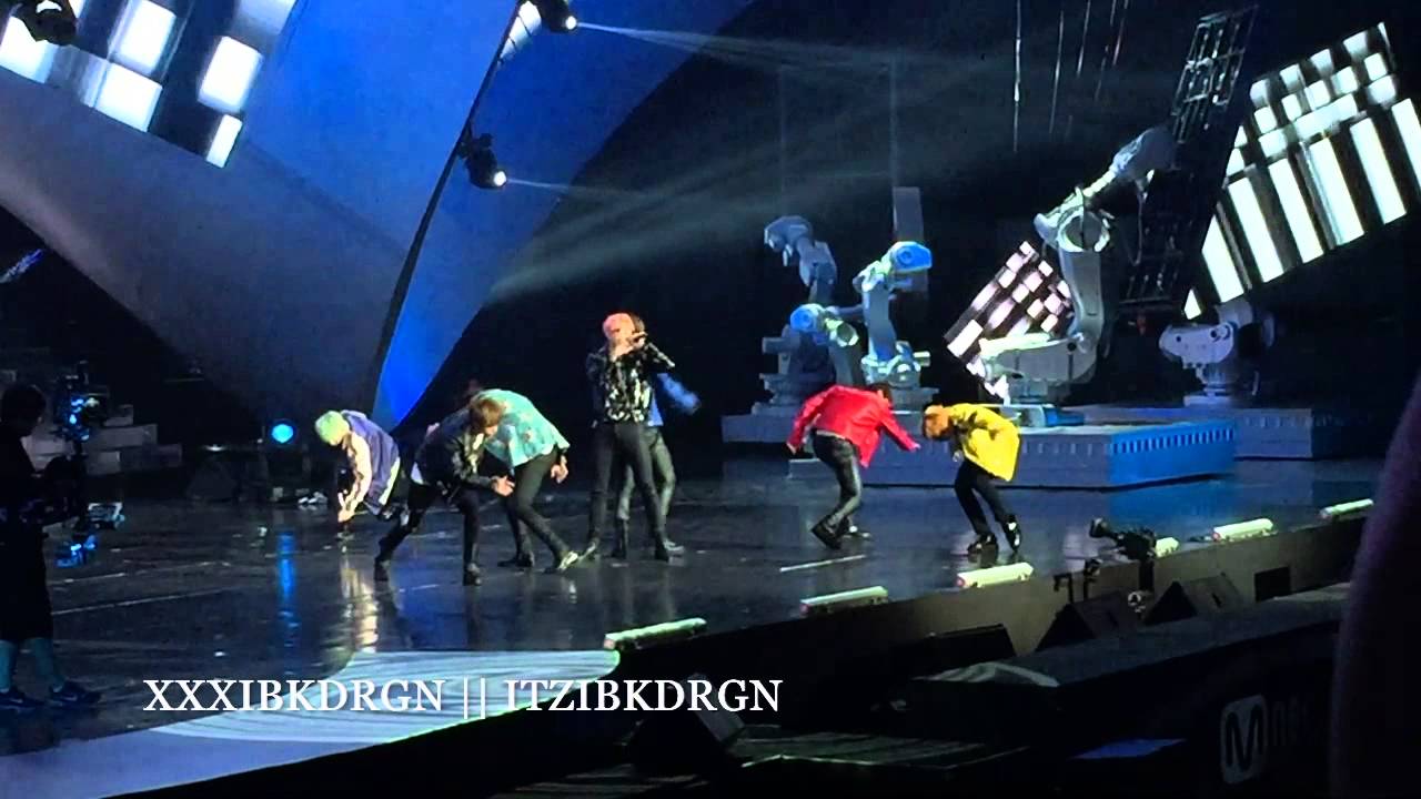 [FANCAM] MAMA 2015 in Hong Kong 151202 - BTS(방탄소년단) - Run